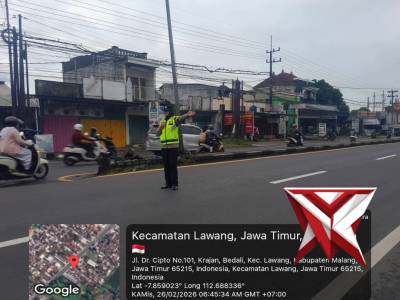 Rutin Pengaturan Lalu Lintas di Pagi hari di Daerah Hukum Polsek Lawang Kec. Lawang Kab. Malang