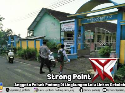 Jaga Kamseltibcar Lantas di Pagi Hari, Personil Polsek Padang Melaksanakan Pengaturan Lalulintas - PoliceTube