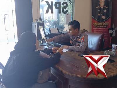 Ka Spkt 3 Memberi pelayanan humanis ke pada warga - PoliceTube
