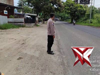 Pos Sore Penyekatan Truck - PoliceTube