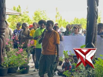 Suarakan Penyelamatan Generasi, Masyarakat Gelar Demo Damai Tolak Miras dan Lem Aibon di Kantor DPRD - PoliceTube