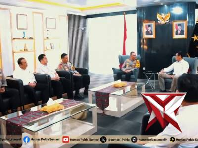 Kunjungan Kerja dari SKK Migas - PoliceTube