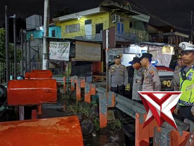 Patroli Wilayah Sukomanunggal - PoliceTube