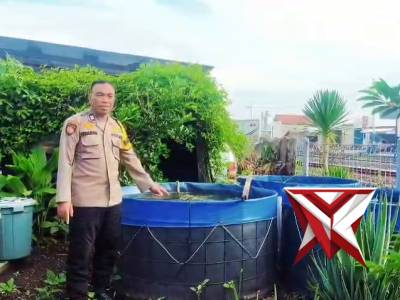 Bhabinkamtibmas Sambang Budidaya Lele, Dukung Ketahanan Pangan Warga - PoliceTube