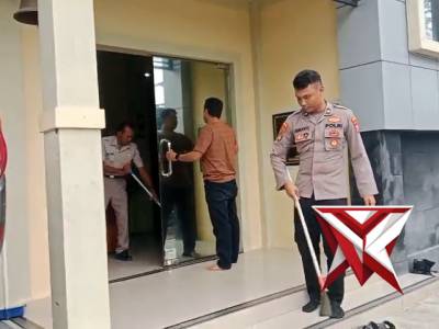 Kurve lingkungan mako - PoliceTube