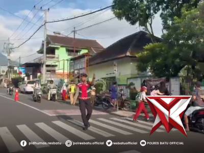 ????? Sat Samapta Polres Batu Hadir untuk Keselamatan - PoliceTube