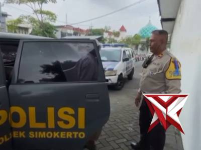 Penindakan Jukir Liar Polsek Simokerto - PoliceTube