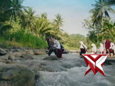 OPERASI LILIN 2025: LAMBANG KEPEDULIAN DAN KEBERANIAN POLRI! - PoliceTube