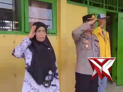 POLICE GOES TO SCHOOL - PoliceTube