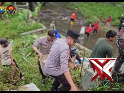 Program kali bersih kawasan Pacet