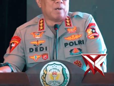 KEDUDUKAN POLRI TETAP DIBAWAH PRESIDEN - PoliceTube