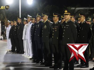 KAPOLDA KEPRI PIMPIN UPACARA APEL KEHORMATAN DAN RENUNGAN SUCI - PoliceTube