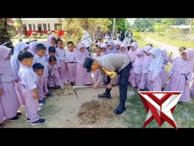 Giat Green Policing Polsek Kerumutan - PoliceTube