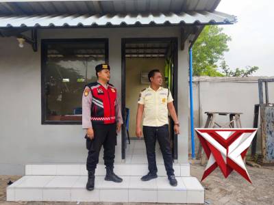 Polsek tlanakan melaksanakan patroli dialogis dengan security serta patroli ke spbu - PoliceTube