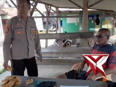 Polsek Ujungpangkah Patroli Waspada Air Rob - PoliceTube