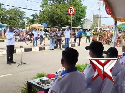 PAGELARAN KARNAVAL BUDAYA DALAM RANGKA HARI ULANG TAHUN MERAUKE KE-124 - PoliceTube
