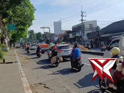 Update Perkembangan Laka lantas truck Terguling di Singosari