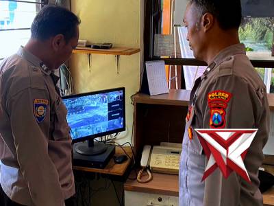 Serah terima piket penjagaan - PoliceTube