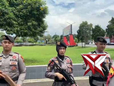Pengawalan Tahanan Siswa Dikbangspes Fungsi Samapta Di SPN Purwokerto - PoliceTube
