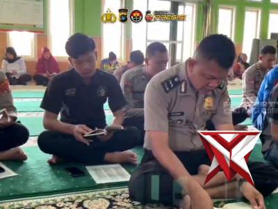 Polres Belitung Timur melaksanakan kegiatan Pembinaan Rohani dan Mental (Binrohtal) bagi personel Po