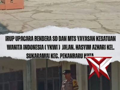UPACARA BENDERA DIPIMPIN OLEH KAMTIBMAS POLSEK PEKANBARU KOTA