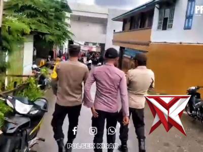 Polsek kisar melaksanakan patroli rutin untuk mencegah terjadinya gangguan kamtibmas