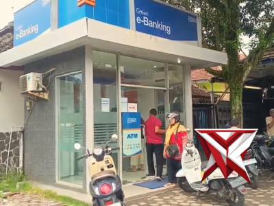 PATROLI DIALOGIS ANGGOTA POLSEK TEMPURSARI - PoliceTube