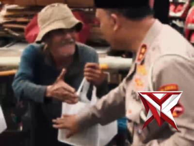 Kapolri & PJU Mabes Polri Turun ke Jalan, Sapa Masyarakat Bersama Insan Pers ? - PoliceTube