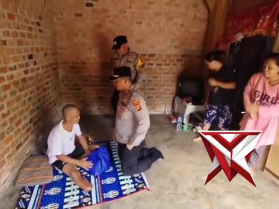 Jumat Berkah Polsek Rambang Kapak Tengah - PoliceTube