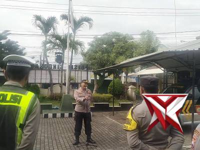Apel Pagi Polsek Singosari - PoliceTube