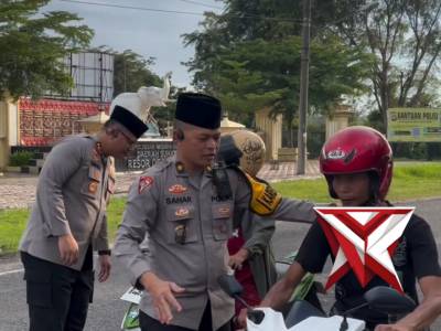 BERBAGI TAKJIL POLRES OKU