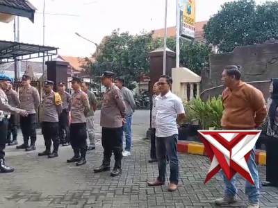 Apel Pagi di Mako Polsek Gondang, Kab. Mojokerto.