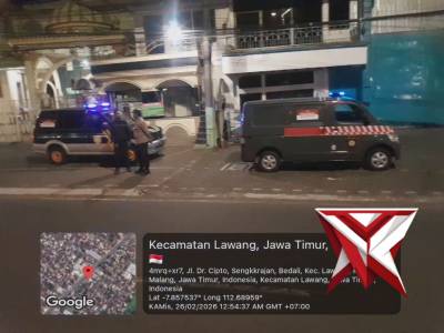 Anggota unit Sabhara Polsek Lawang laksanakan kegiatan rutin patroli blue light di wilayah Lawang - PoliceTube