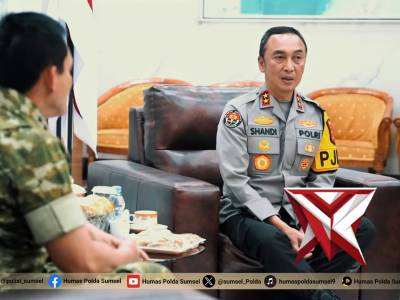 Kapolda Sumsel Laksanakan Lawatan Kerja ke Pangdam II/Sriwijaya Perkuat Sinergitas TNI-Polri - PoliceTube