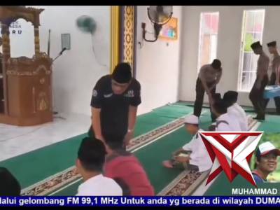pembagian takjil oleh polres kepulauan meranti - PoliceTube