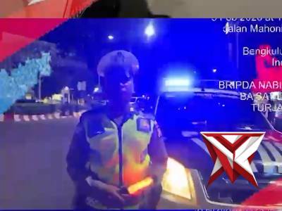 Patroli Blue Light Sat Lantas Polresta Bengkulu Personel piket Satlantas Polresta Bengkulu - PoliceTube