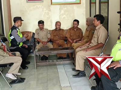 Polsek Rowokele Hadir - PoliceTube