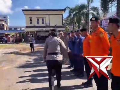 Kapolres Ternate Pimpin Apel Gelar Pasukan Kesiapan Tanggap Darurat Bencana Hidrometeorologi - PoliceTube