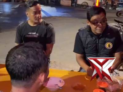 kanit intel dan anggota polsek waru patroli di pos jaga keamanan posko ramadhan - PoliceTube