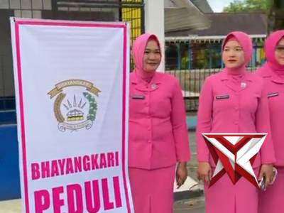 Sat Lantas Polres Pagar Alam Berbagi Takjil