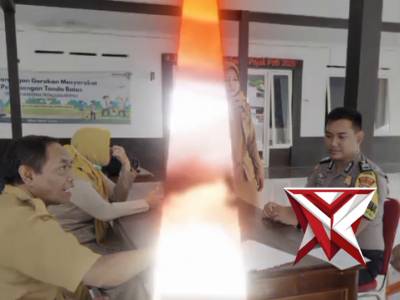 Bhabinkamtibmas kelurahan penarukan Sambang Ke Perangkat desa Kelurahan Penarukan - PoliceTube