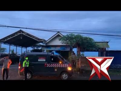 Patroli perbatasan wajak - PoliceTube