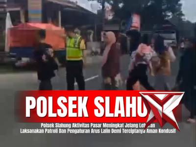 Polsek Slahung Patroli Dan Pengaturan Arus Lalin Jelang Lebaran Aktivitas Pasar Mulai Meningkat