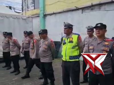 Polsek Dayeuhkolot melaksanakan kegiatan apel siang sebagai bentuk kesiapan dan konsolidasi personel