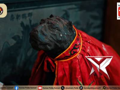 KAPOLDA SUMSEL TINJAU KEAMANAN TEMPAT IBADAH IMLEK 2577