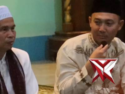 Safari ramadhan Wakil Bupati Kapuas Hulu bersama dengan Waka Polres Kapuas Hulu - PoliceTube
