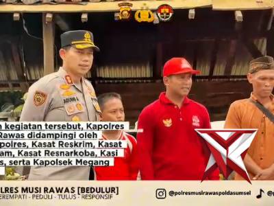 Kapolres Mura kunjungan ke korban kebakaran - PoliceTube