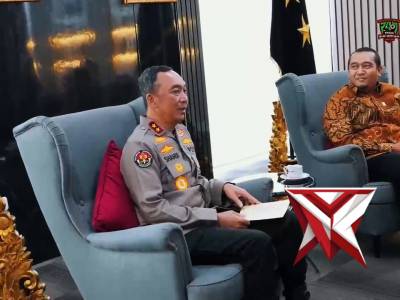 Kapolda Sumatera Selatan menerima audiensi jajaran pimpinan PLN UID S2JB di Gedung Presisi - PoliceTube