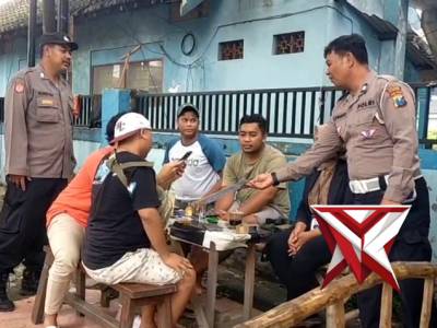 Sari 14.02 bersama piket lantas melaksanakan giat patroli colling sistem di warkop jalan Airlngga