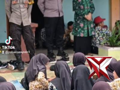 Kapolsek Ngobrol Keamanan Bareng Pelajar Cilik.